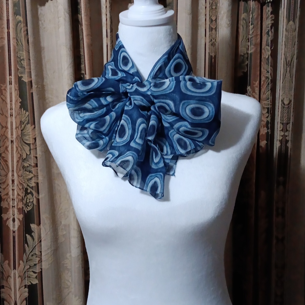 Scarf - Picture 2 of 3